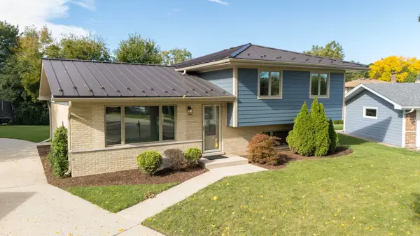740 Terrace Court, Schaumburg, IL 60193