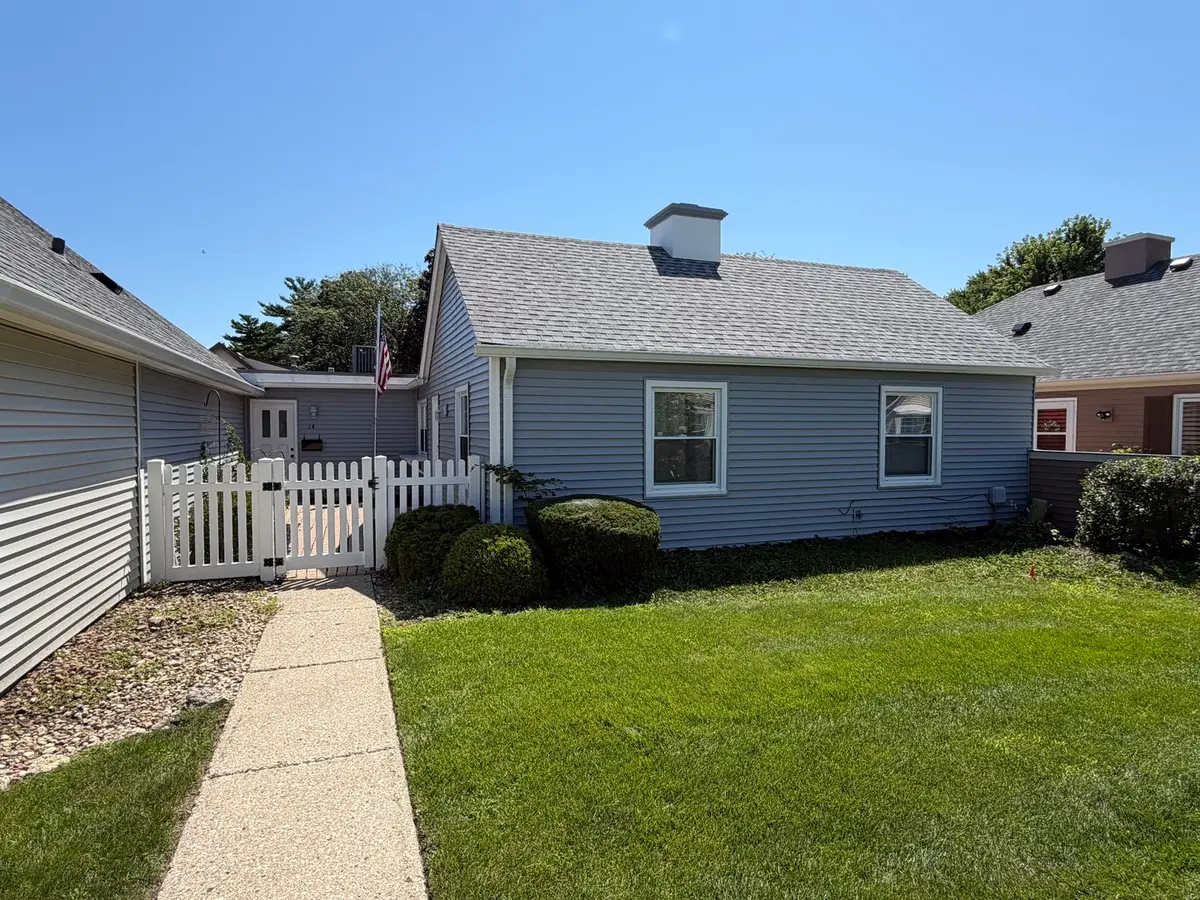 14 Garden Drive, Montgomery, IL 60538 - #1