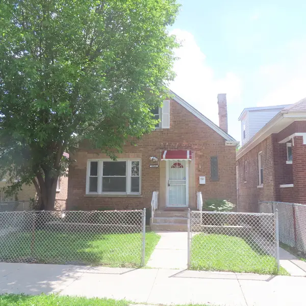 10549 S Indiana Avenue, Chicago, IL 60628