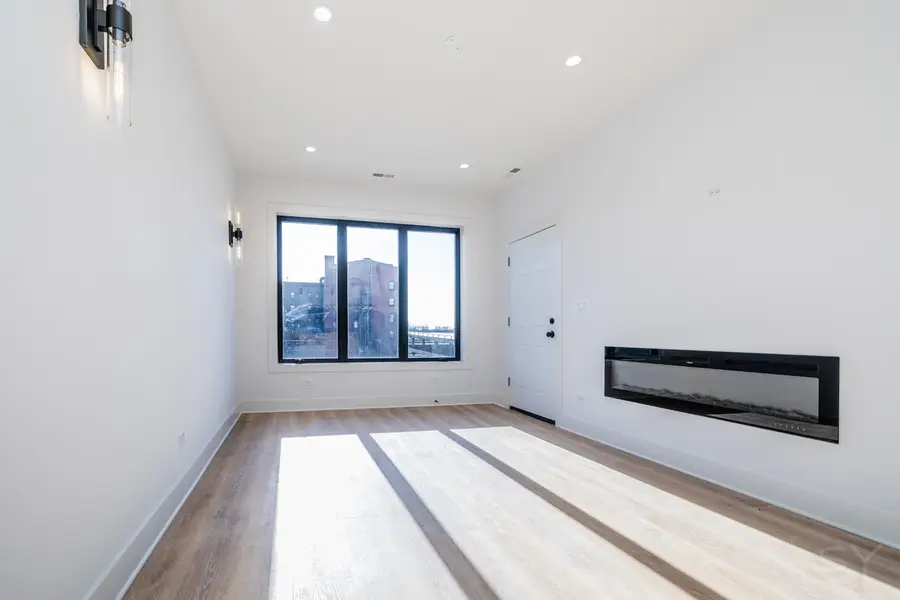 3215 W Fulton Street, Chicago, IL 60624 - #2