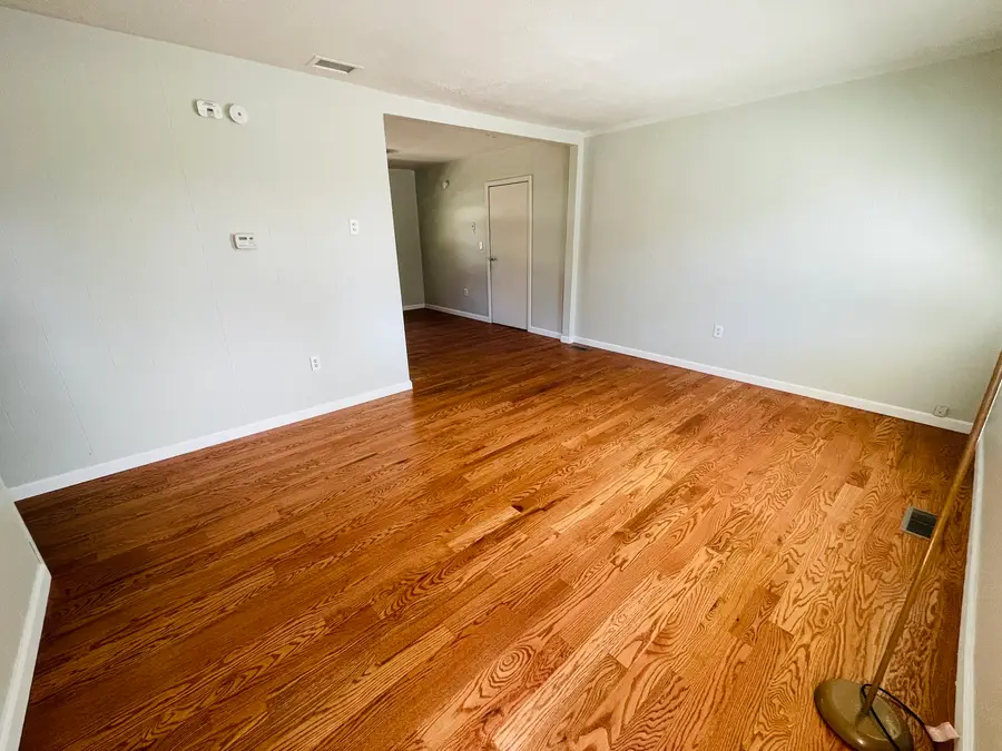 Address Withheld By Seller, Streamwood, IL 60107 - #2