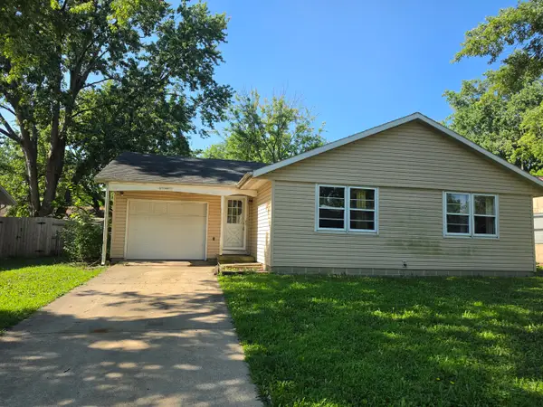 3201 W John Street, Champaign, IL 61821