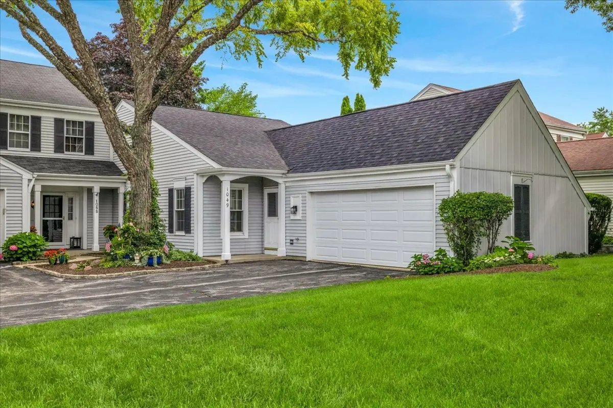1049 Oswego Road, Naperville, IL 60540 - #1