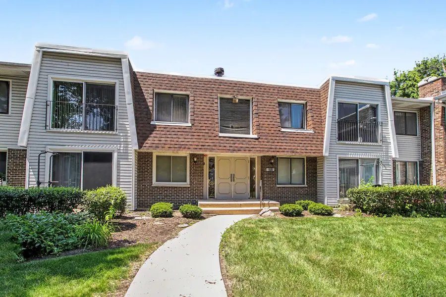 2711 Hobson Road #2, Woodridge, IL 60517 - #2