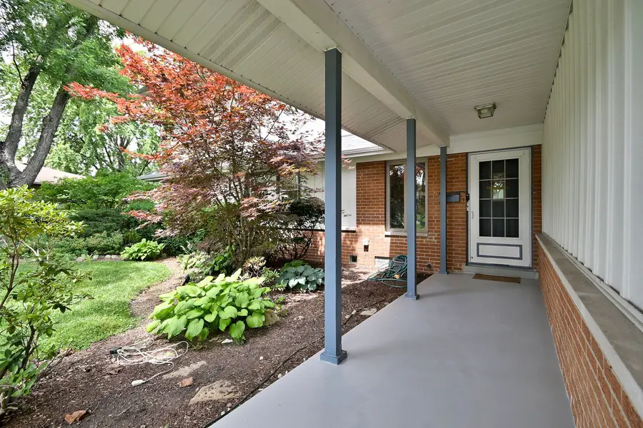 823 Milbeck Avenue, Elk Grove Village, IL 60007 - #3