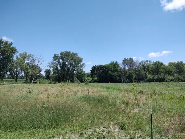 49W100 Rt 64, Maple Park, IL 60151