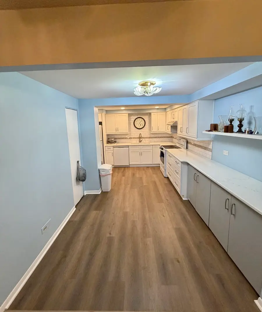 3505 Lakeview Drive #105, Hazel Crest, IL 60429 - #3
