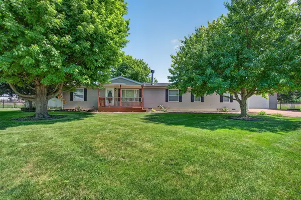 414 N Pine Street, Gardner, IL 60424