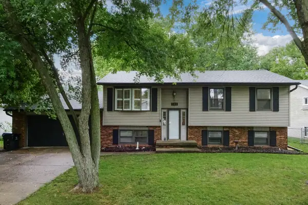 103 N Bayberry Court, Bloomington, IL 61704