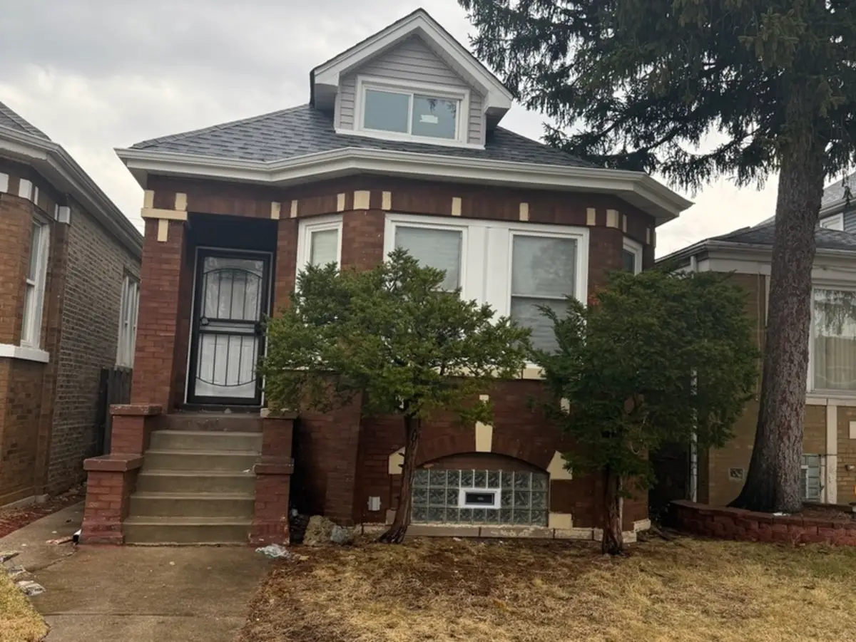 8219 S Honore Street, Chicago, IL 60620 - #1