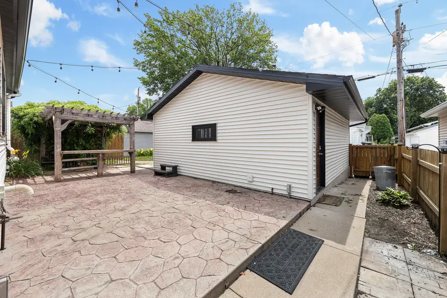 2514 23rd A Avenue, Moline, IL 61265 - #3
