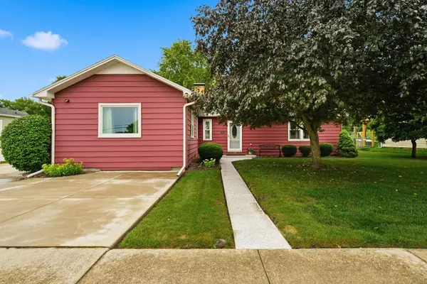1036 E Howard Street, Pontiac, IL 61764