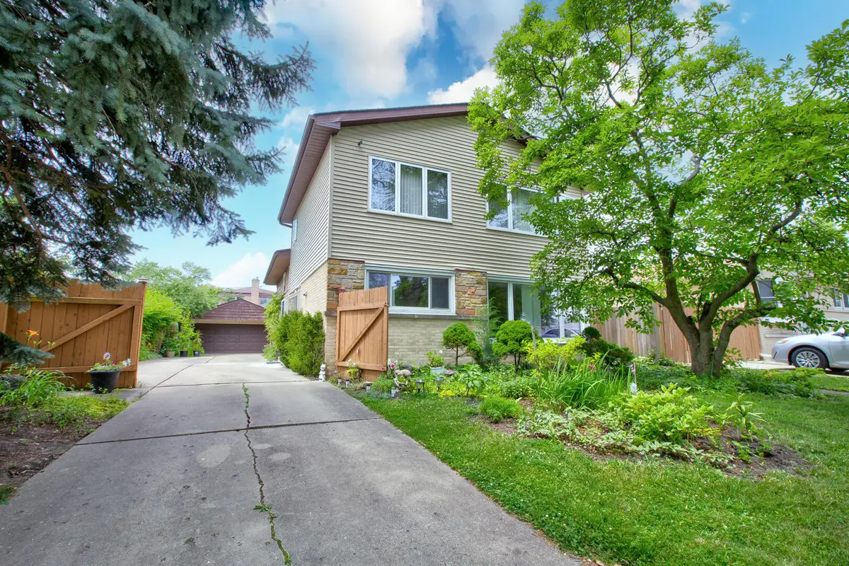 8936 N Elmore Street, Niles, IL 60714 - #1