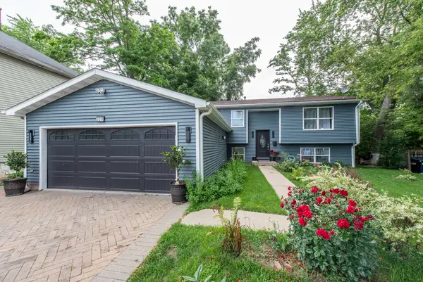 320 S Martin Luther King Jr Avenue, Waukegan, IL 60085