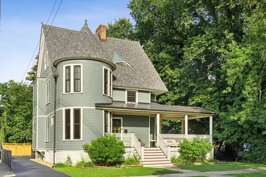 33 S Cowley Road, Riverside, IL 60546 - #2
