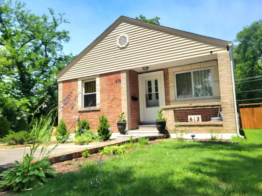 612 E Palatine Road, Palatine, IL 60074 - #2