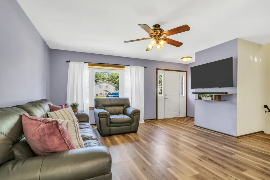 2420 SE Thornwood Drive, Lindenhurst, IL 60046 - #3