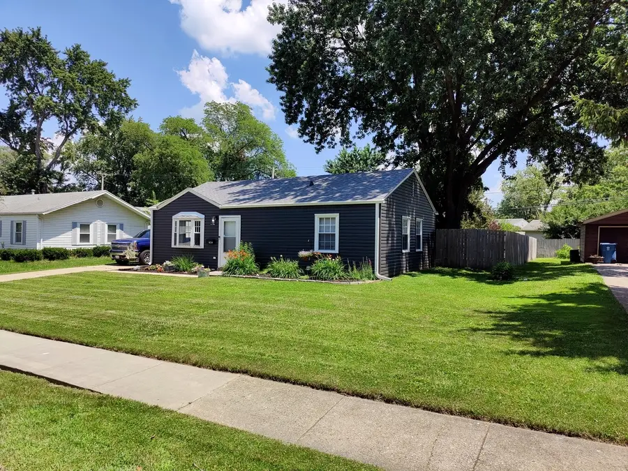 1604 Burry Circle Drive, Crest Hill, IL 60403 - #3