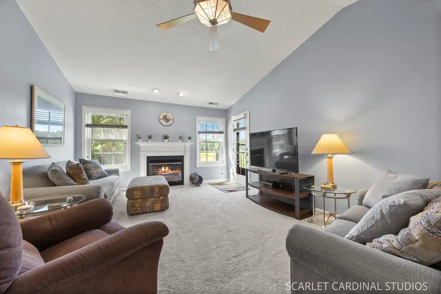 594 Elizabeth Drive #D, Wood Dale, IL 60191 - #2