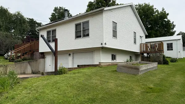 409 N Barber Avenue, Polo, IL 61064