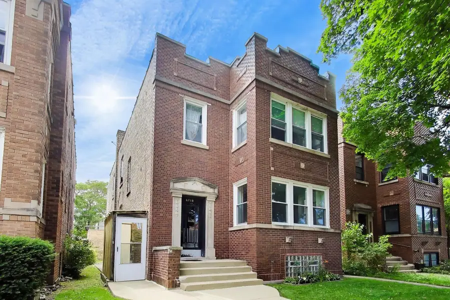 6718 N Campbell Avenue, Chicago, IL 60645 - #3