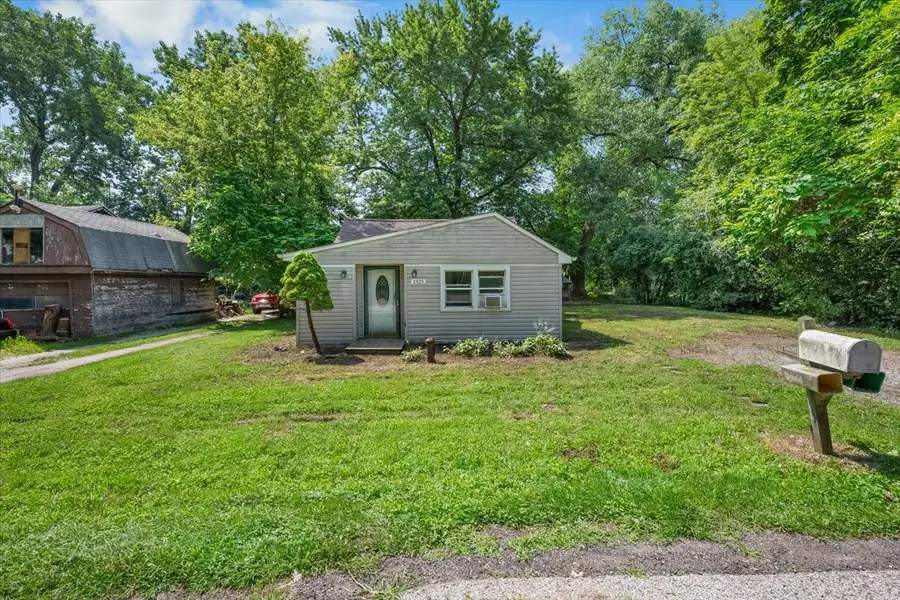 1325 Louise Street, Crystal Lake, IL 60014 - #2