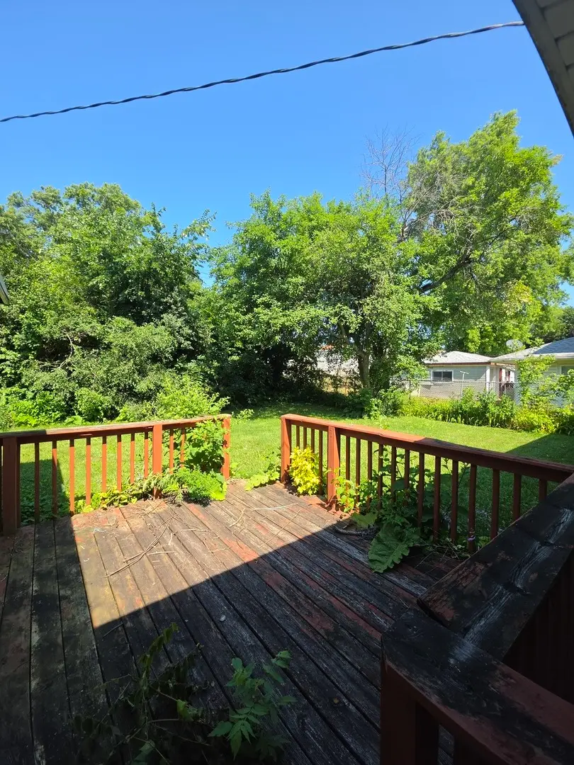 2327 Arrow Street, Carpentersville, IL 60110 - #2