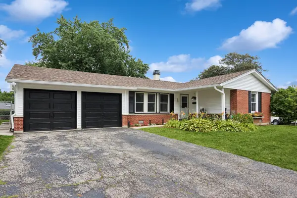 680 Brantwood Court, Elk Grove Village, IL 60007