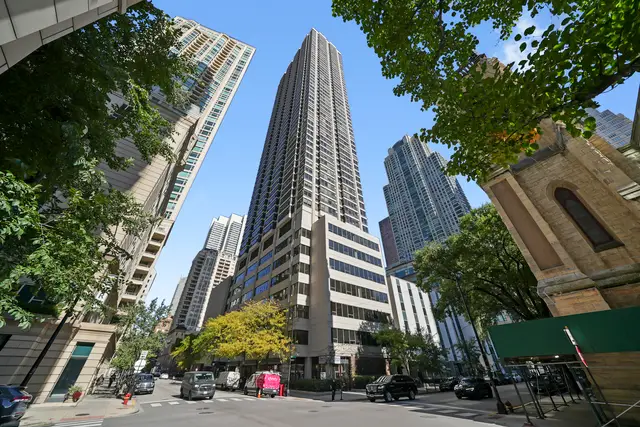 30 E Huron Street #2406, Chicago, IL 60611 - #1