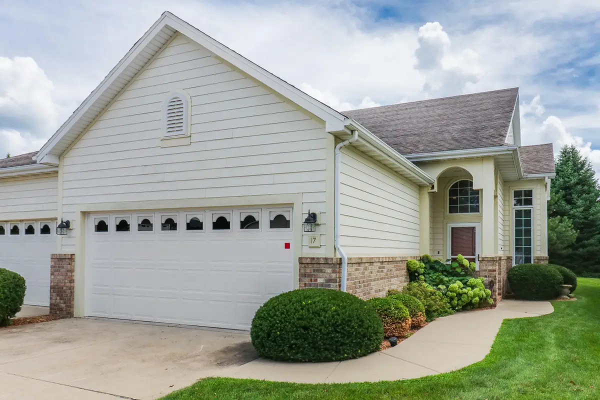 17 Grape Vine Lane, Bloomington, IL 61704 - #1