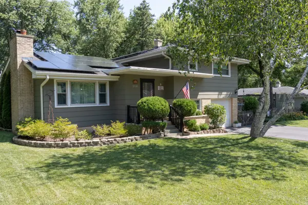 18148 W Lindenwood Drive, Grayslake, IL 60030