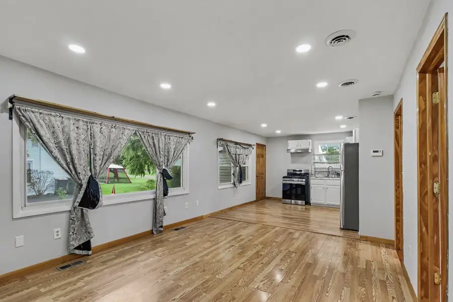 208 W Nippersink Road, Round Lake, IL 60073 - #3
