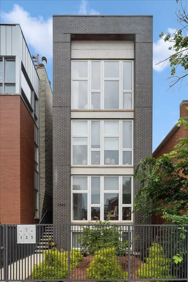 2446 W Augusta Boulevard #PH, Chicago, IL 60622