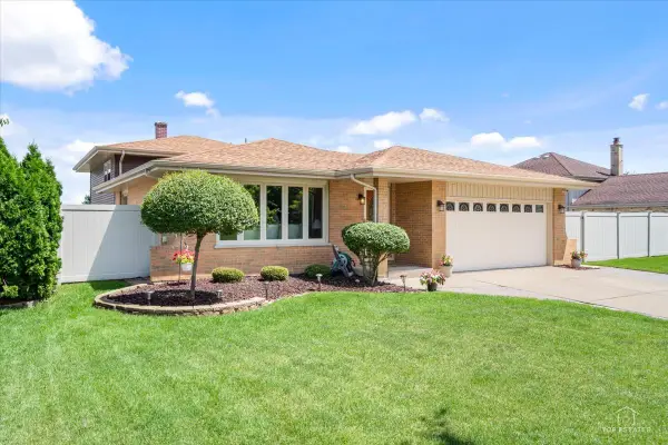 8124 Nottingham Road, Tinley Park, IL 60477