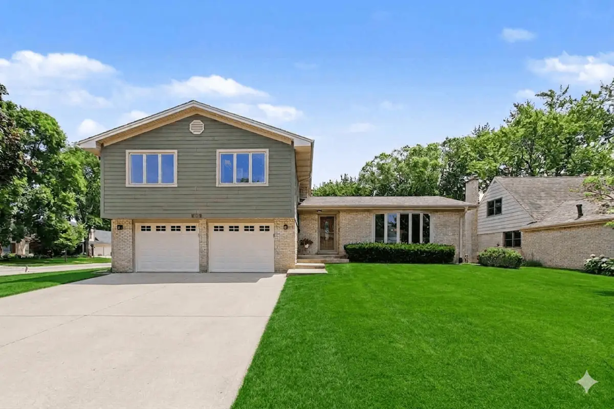 1621 N Belmont Avenue, Arlington Heights, IL 60004 - #1