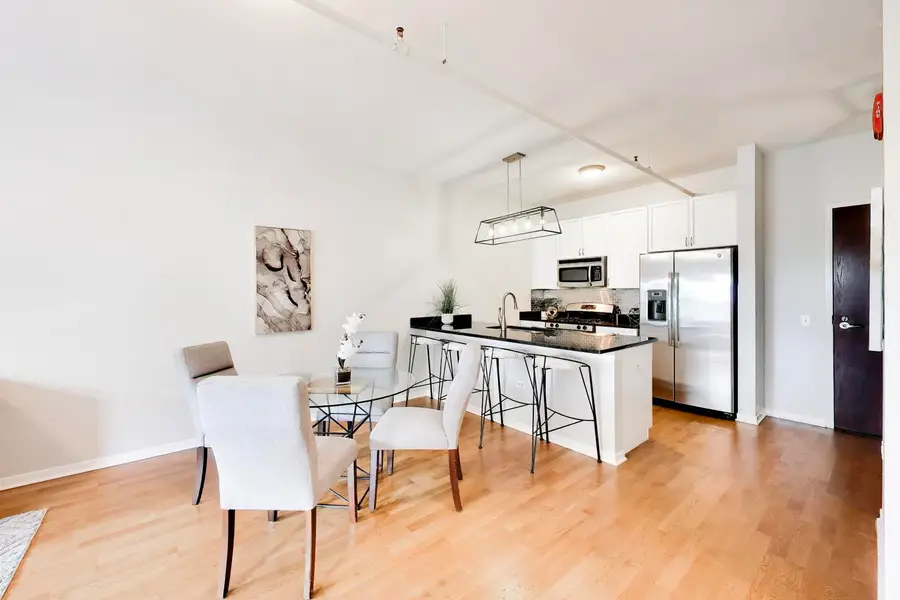 437 W Division Street #303, Chicago, IL 60610 - #3
