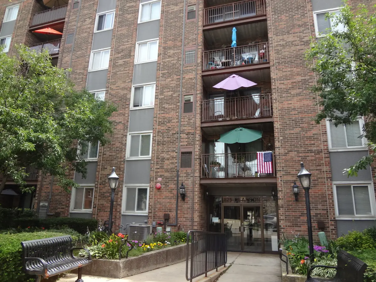 825 Pearson Avenue #5D, Des Plaines, IL 60016 - #1