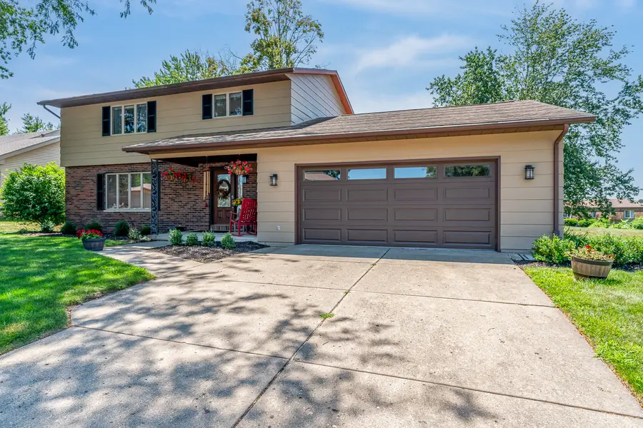 1007 Brookview Drive, De Witt, IA 52742 - #2