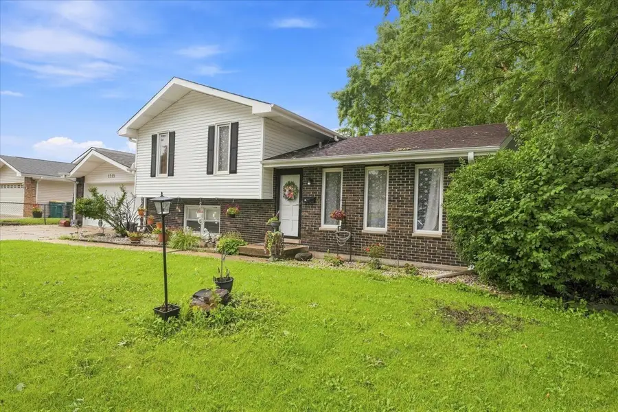 1215 Devonshire Drive, Joliet, IL 60435 - #2