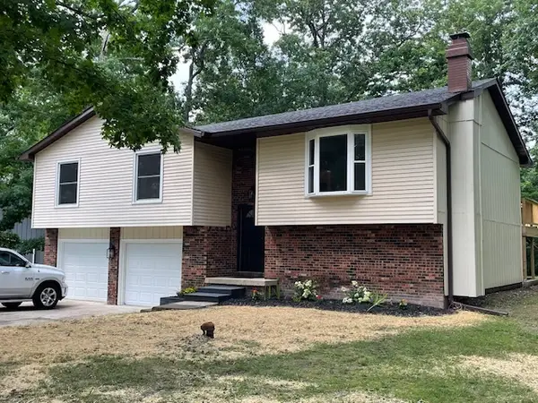 5518 Chris Drive, Oreana, IL 62554