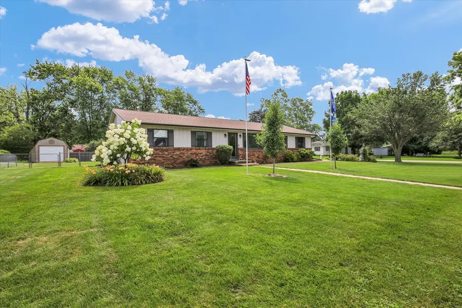 102 Sharon Drive, Mahomet, IL 61853 - #3
