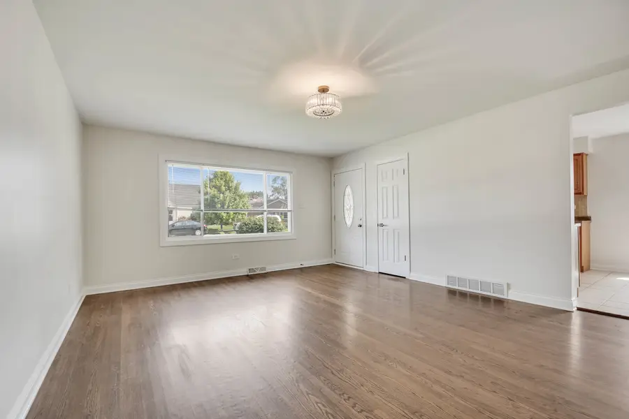 Address Withheld By Seller, Worth, IL 60482 - #3
