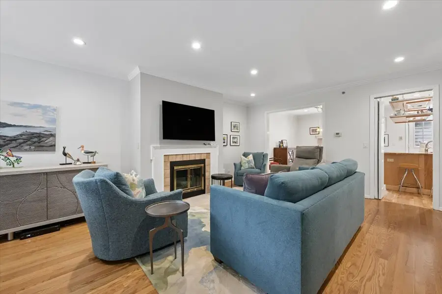 1906 Lincoln Street #C, Evanston, IL 60201 - #3