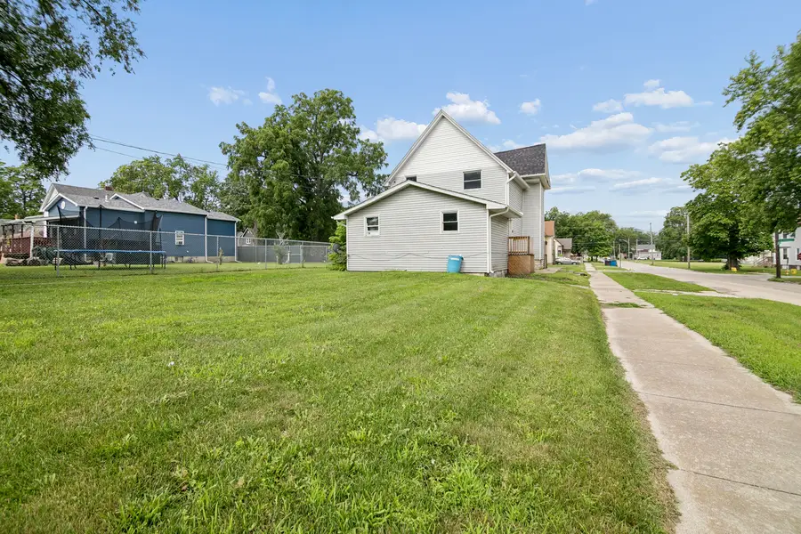 294 N Greenwood Avenue, Kankakee, IL 60901 - #3