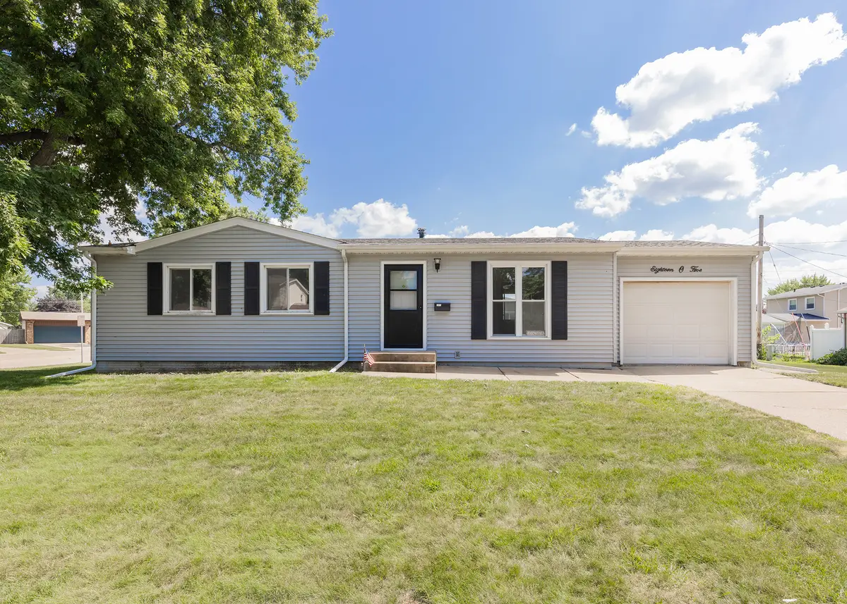 1805 Danbury Drive, Bettendorf, IA 52722 - #1
