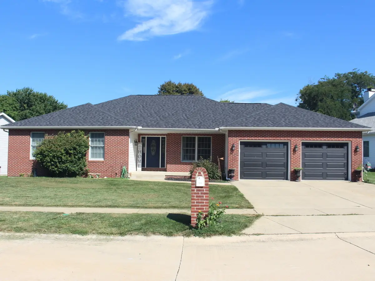 1402 W Masters Lane, Decatur, IL 62521 - #1