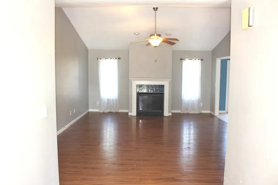 1402 W Masters Lane, Decatur, IL 62521 - #2
