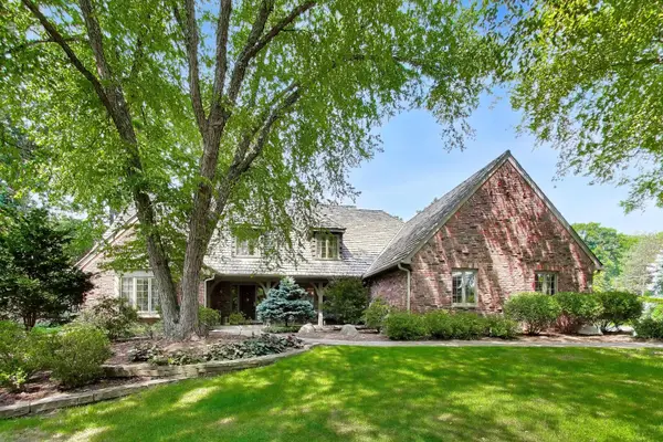 21952 W Pine Lake Circle, Kildeer, IL 60047