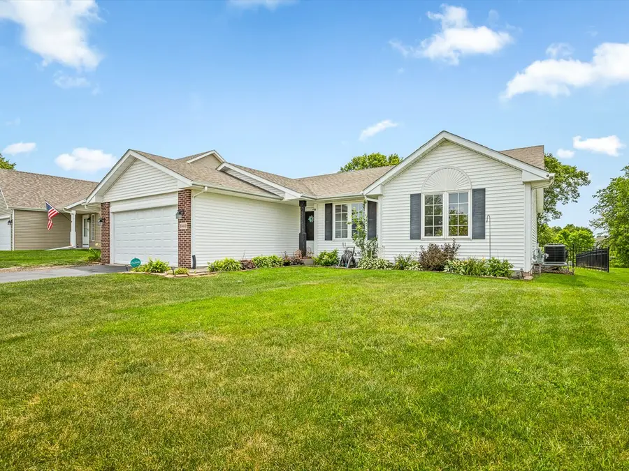 8460 Crooked Bend Road, Machesney Park, IL 61115 - #3