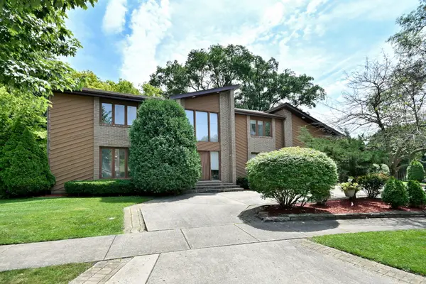 2005 Mallard Drive, Northbrook, IL 60062